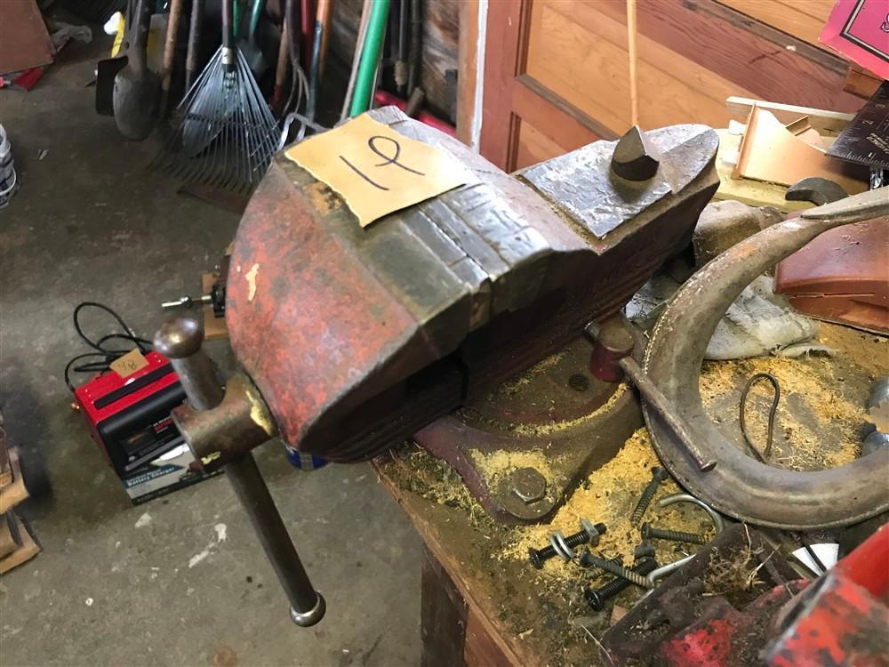 Antique Shop King Vise on Bench