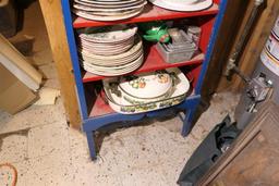 Cute Vintage Blue and Red Shelf