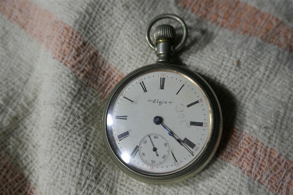 Old Elgin Pocket Watch 18 size