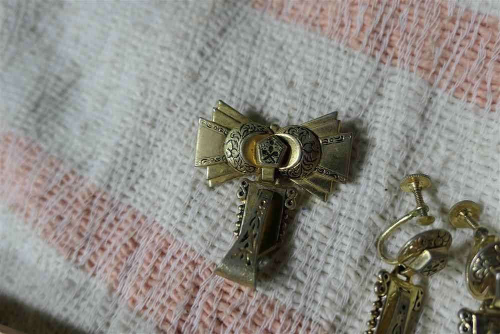 Antique gold filled pin, earrings set.