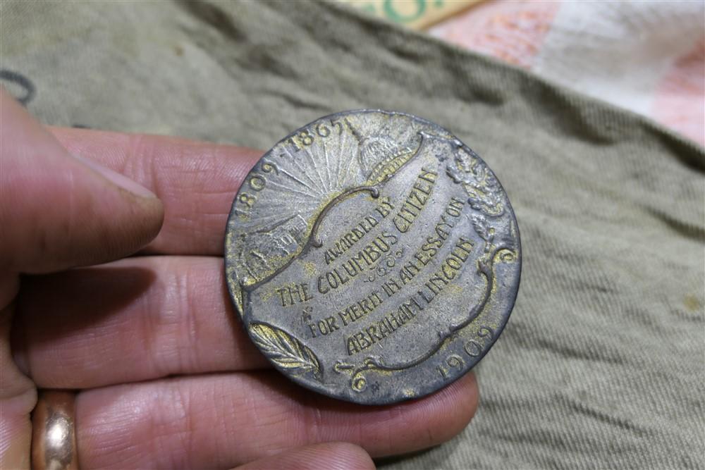 Unusual Antique Abraham Lincoln 1909 Medal