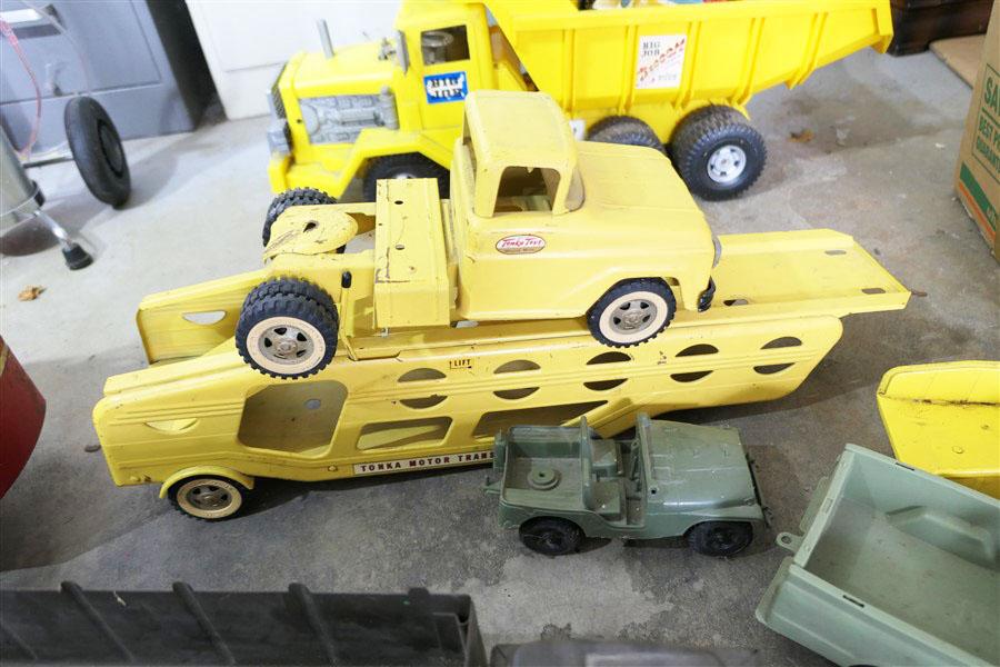 Large Lot Old Metal Toy Trucks