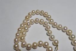 Real pearl necklace - 14k gold clasps