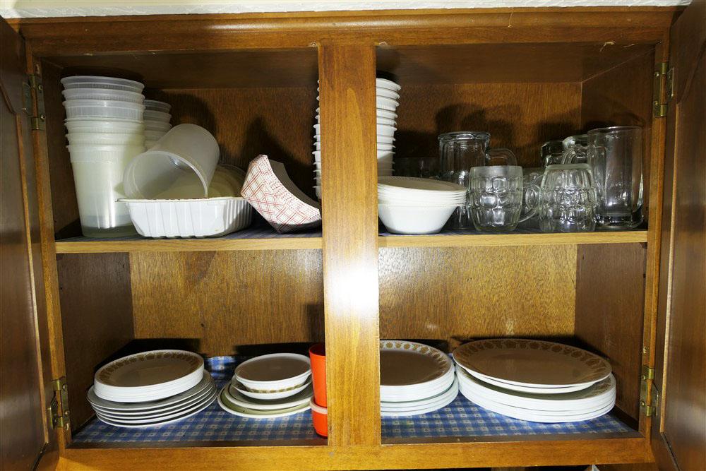 Total top & bottom kitchen cupboard contents