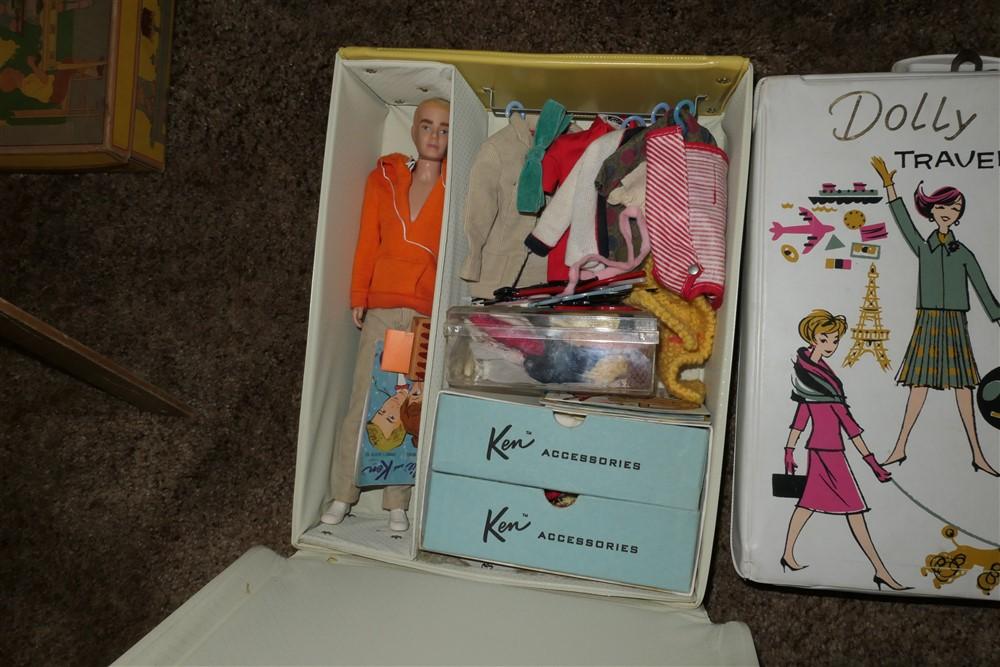 Barbie Dolly Travelette + Contents + Ken