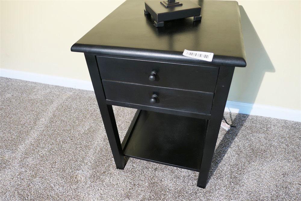 Small table w/drawers & Lamp