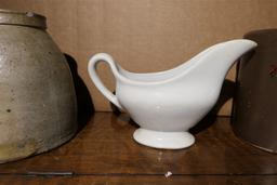 Stoneware, creamer lot