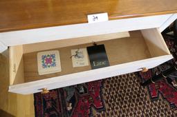 Nice Lane furniture small table w/Drawer