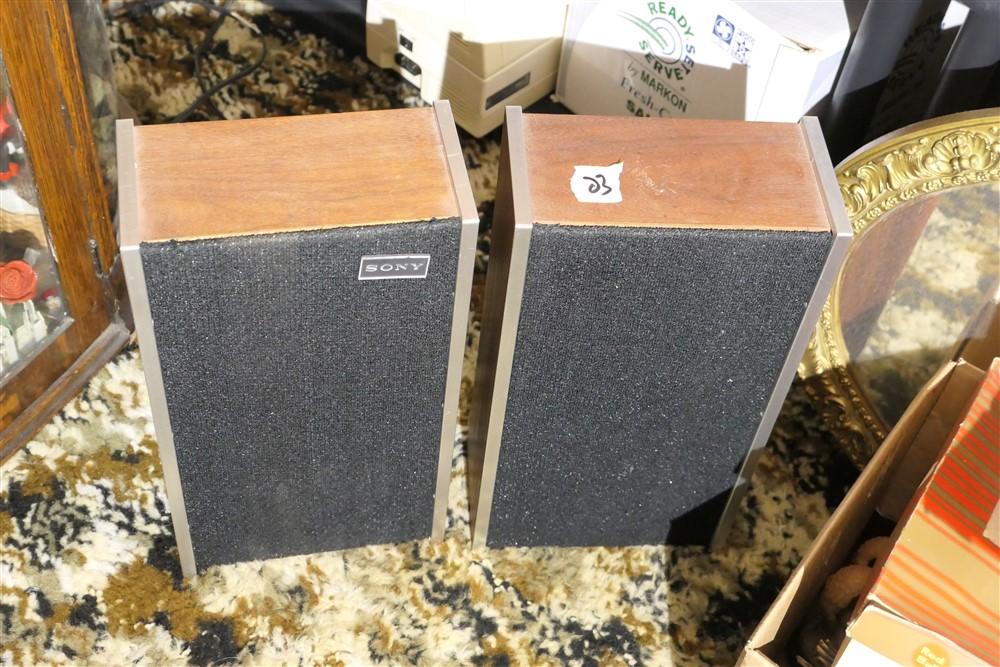 Pair of vintage Sony speakers