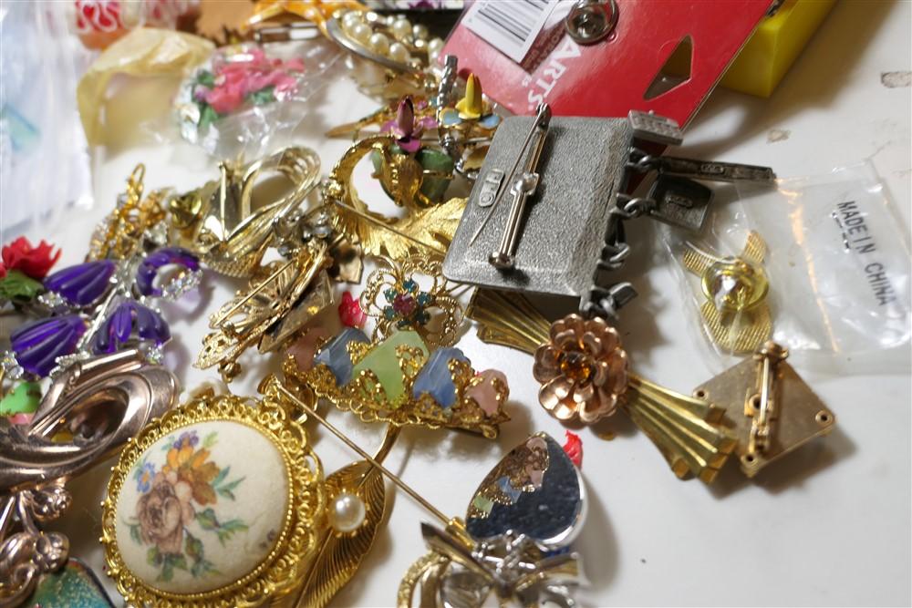 Large lot of Vintage Costume Jewelry