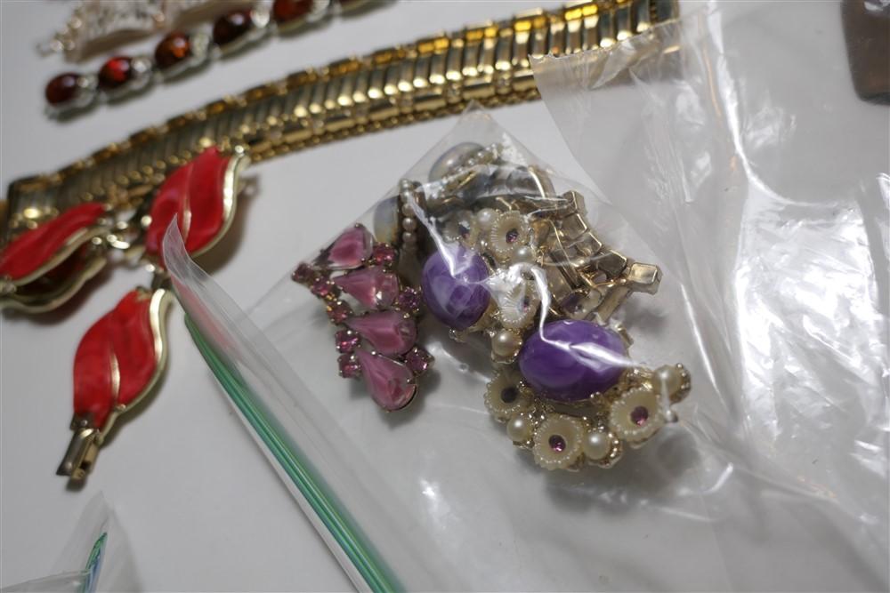 Vintage Costume Jewelry Lot Inc. Bracelets