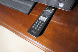 Vizio Flat Screen TV with remote