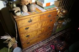 c. 1820 Federal Style Dresser or Chest of Drawers with inlay