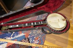 Nice Antique c. 1925 Vega Banjo in case - Inlaid