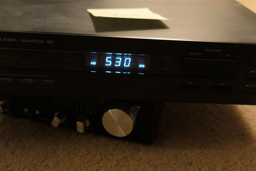 Nikko Synthesized AM/FM Tuner Gamma 30