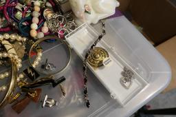 Large lot assorted vintage costume jewelry etc