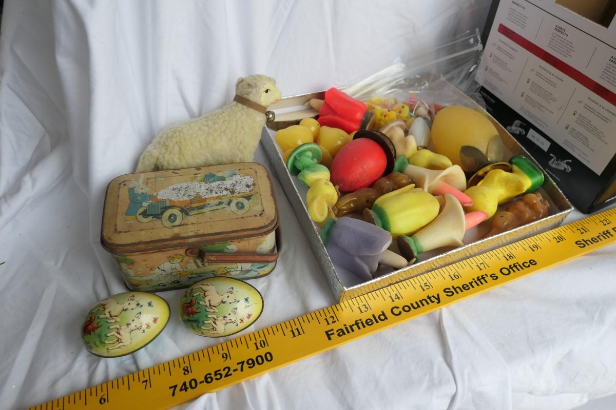 Tin eggs, small box with handles, toy lamp PLUS