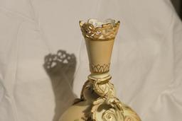 Unusual Royal Worcester English Ceramic Vase 733G