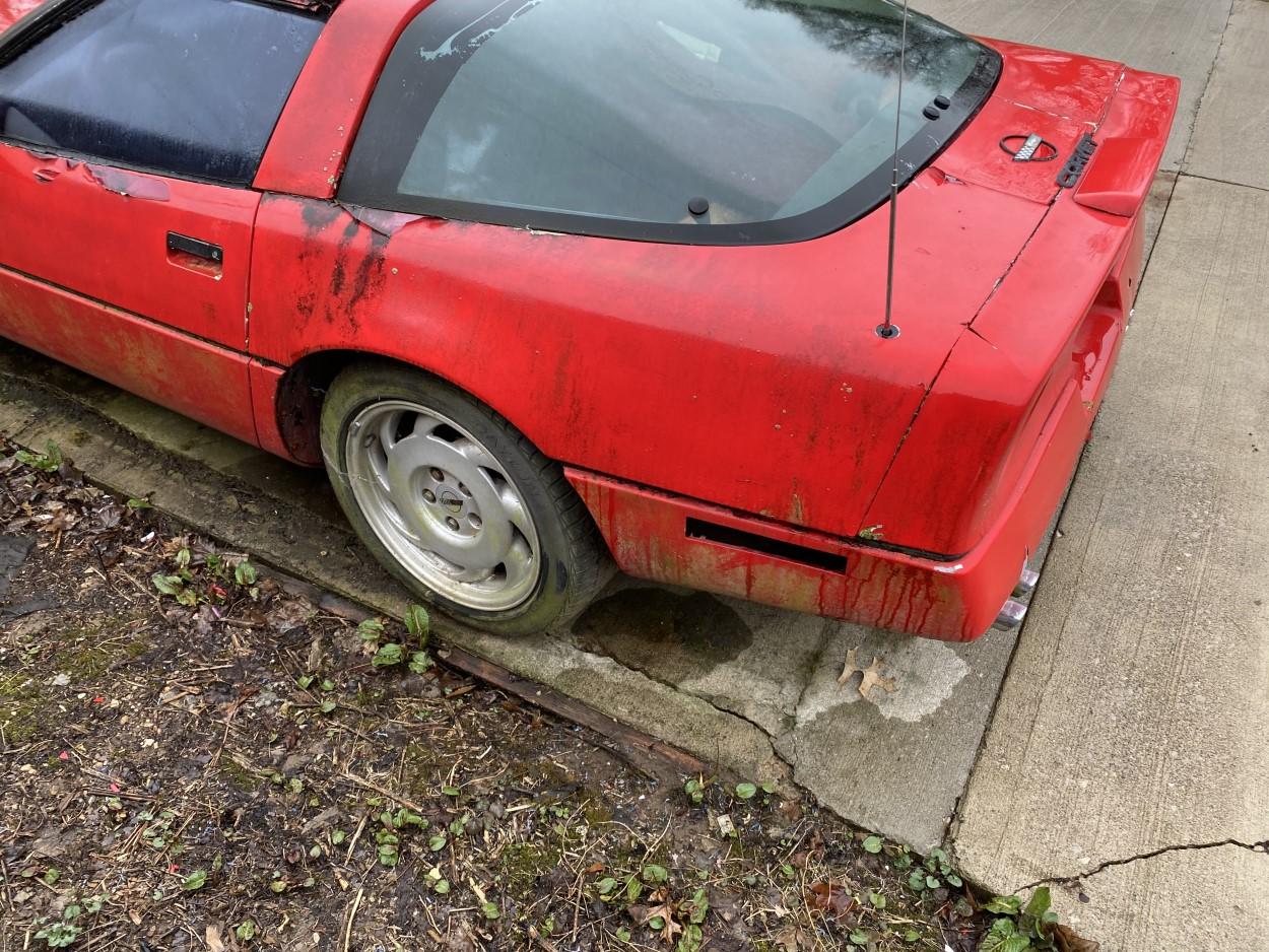 Vintage 1984 Chevy Corvette Project for Repair