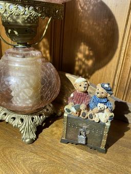 Victorian Style Crackle Glass Table Lamp