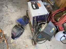 Hobart Welding Unit w/Tanks, Accessories