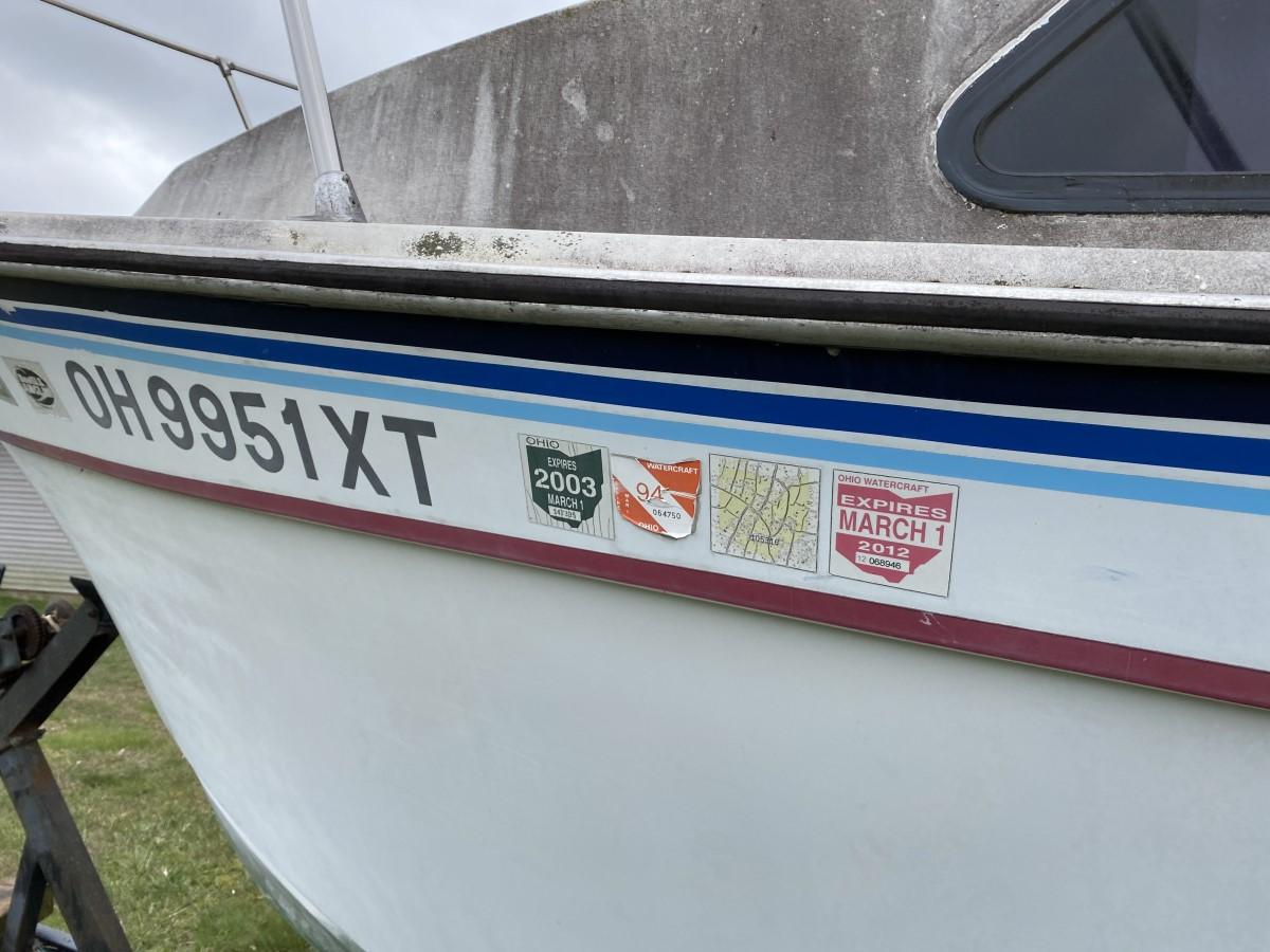 1981 24' Reinell Mercruiser Fishing Charter boat on Trailer