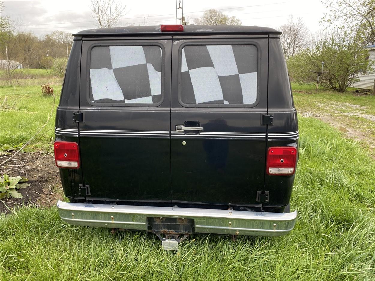 1995 G Series Chevy Van w/6 Cyl Engine