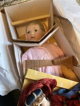 Large group lot of vintage dolls