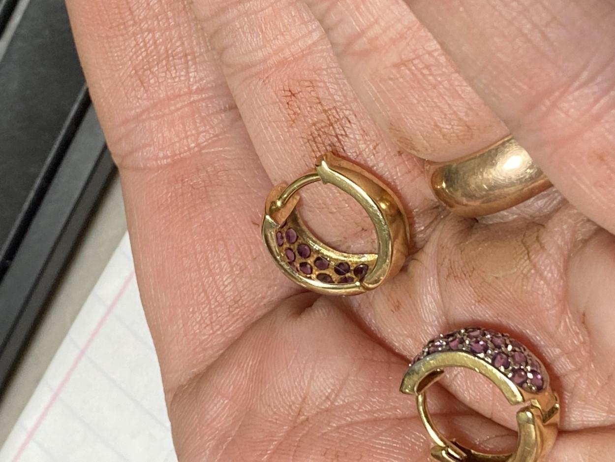 10k gold earrings and ring - 5.24 grams