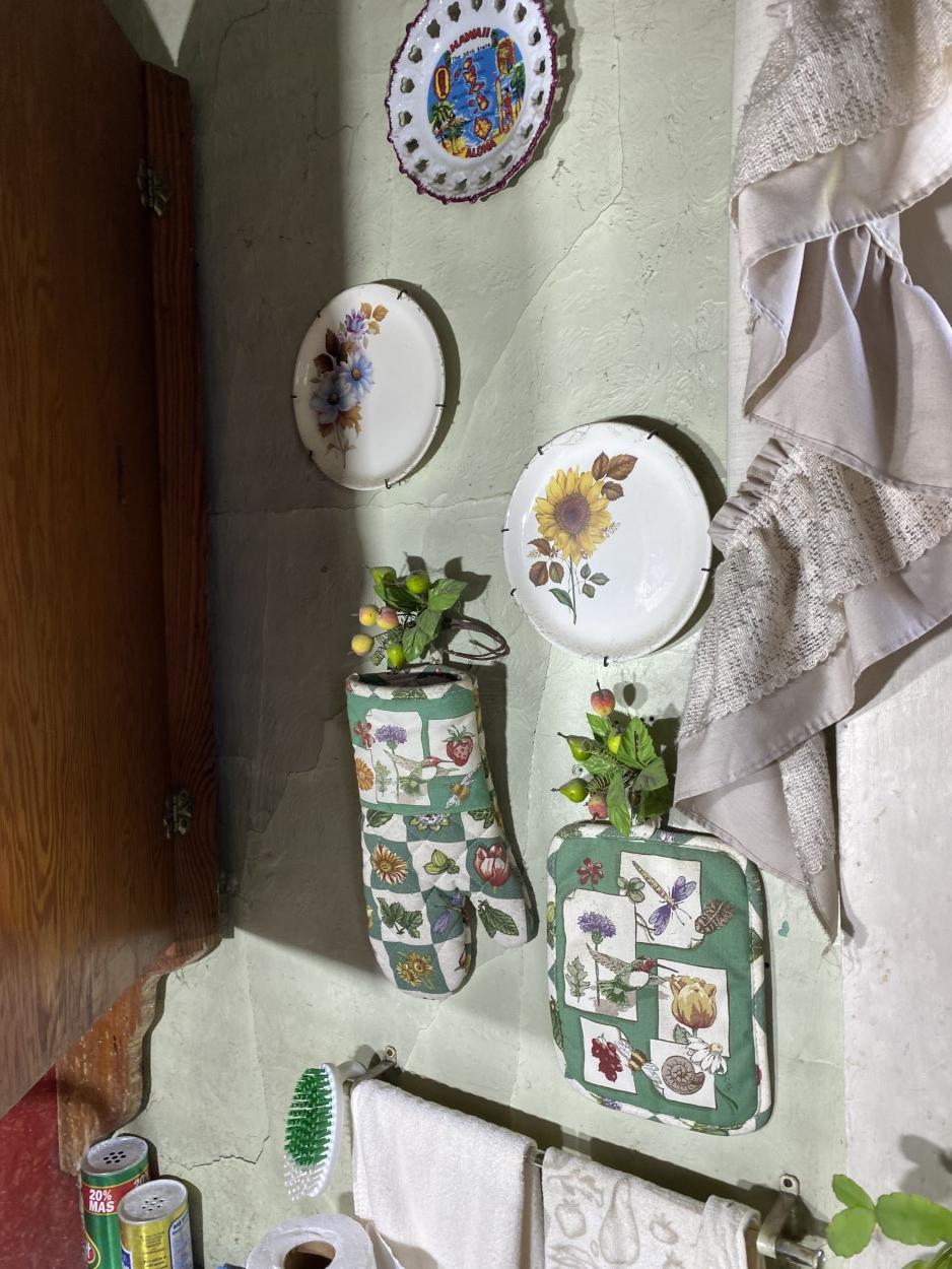 Vintage items on kitchen wall lot