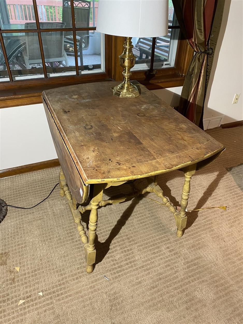 Antique Pembroke Style Drop Leaf Table PLUS lamp