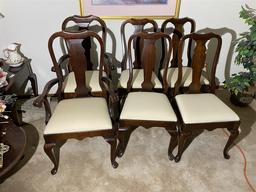 Set of 6 Pennsylvania House dining chairs.