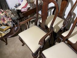 Set of 6 Pennsylvania House dining chairs.