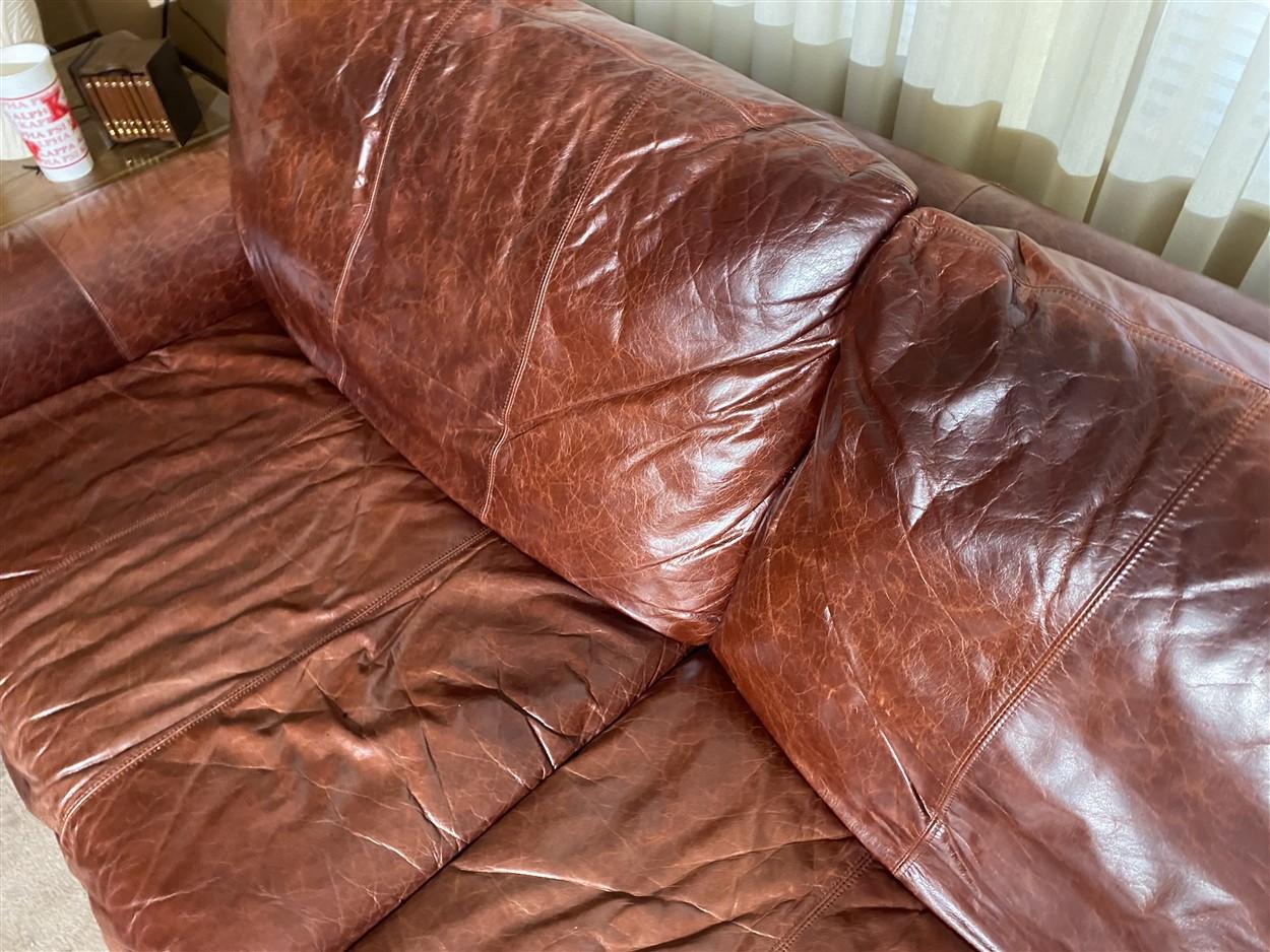 Nice Bassett Leather Couch