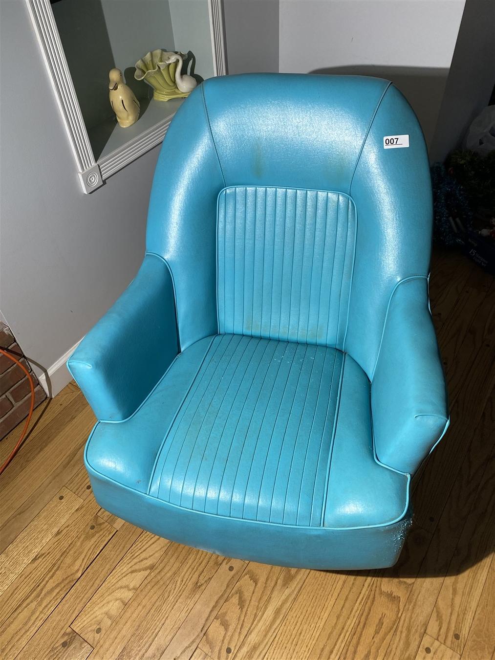 Mid Century Modern Lounge Chair