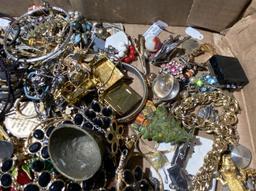 Lot of assorted vintage costume jewelry