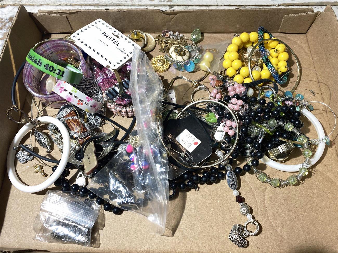 Lot of vintage costume jewelry