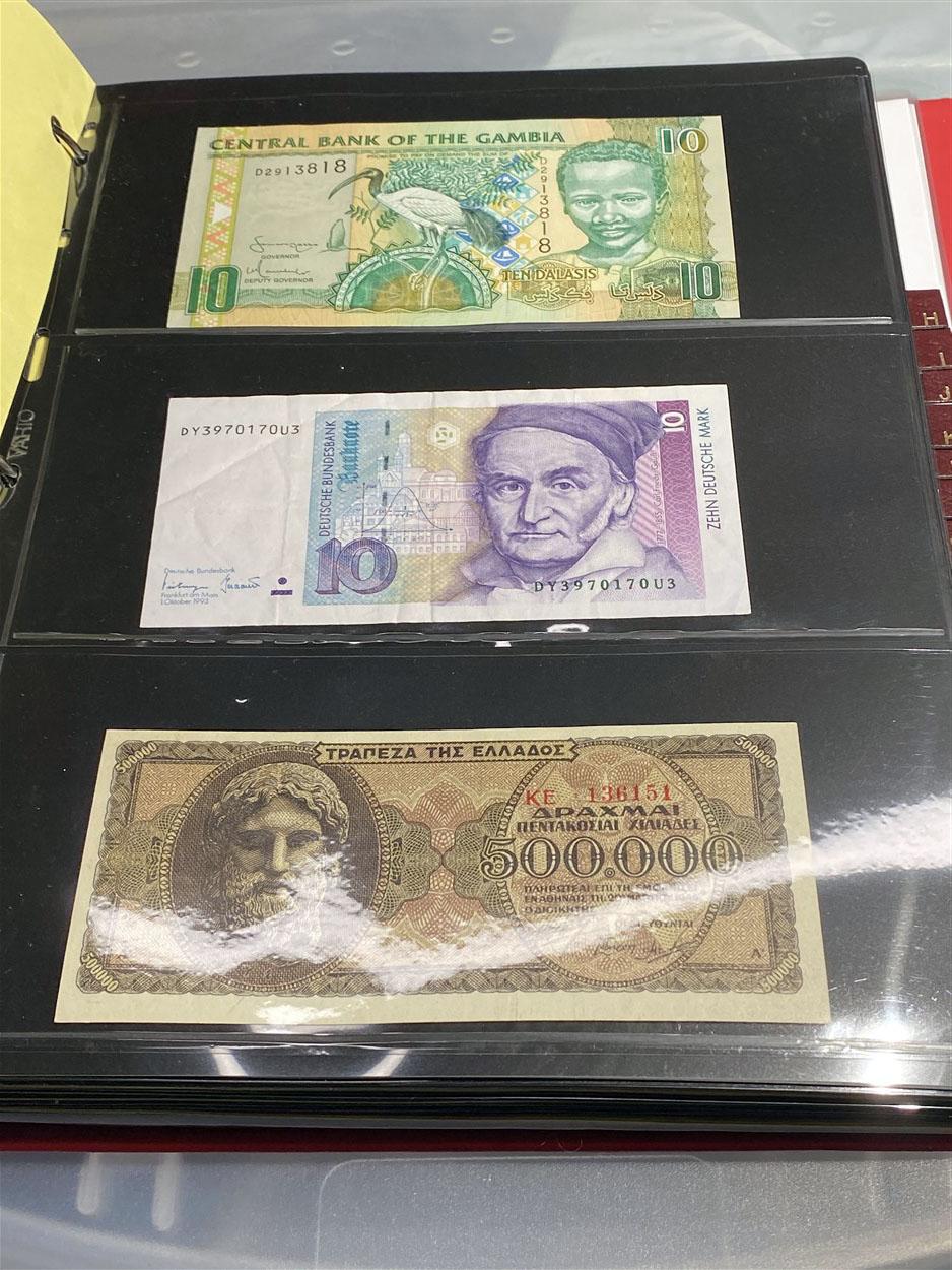 Very large lot of nicer banknotes