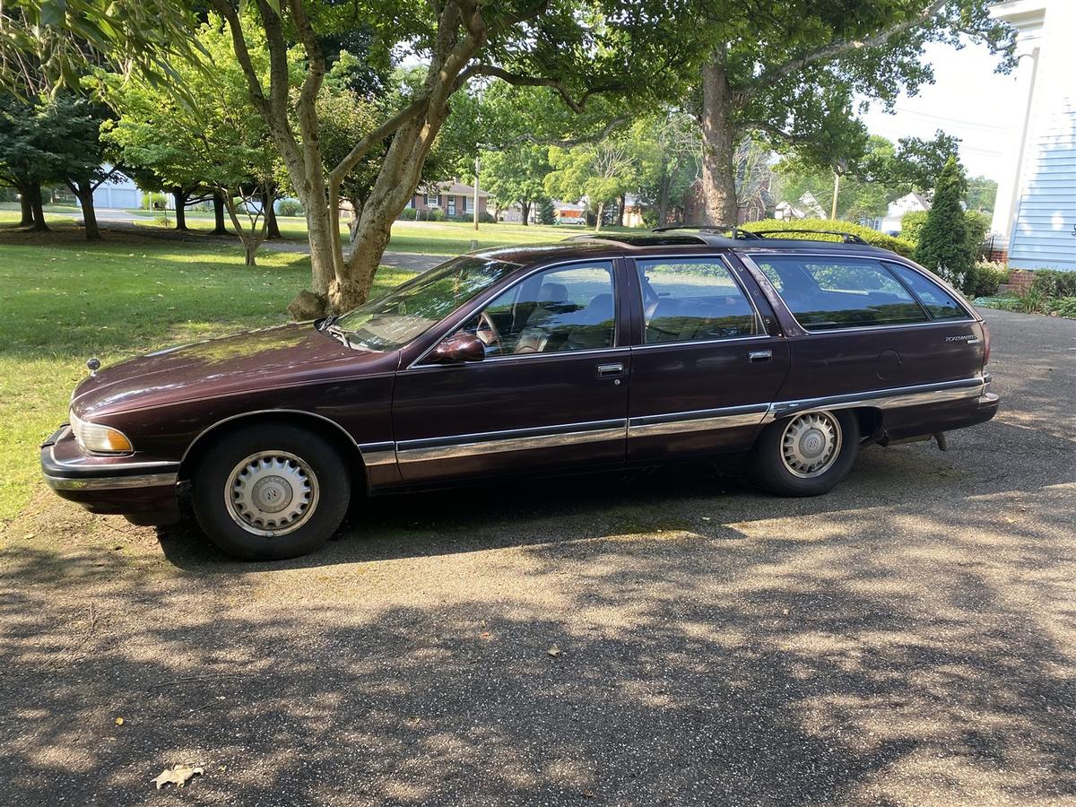 1996 Buick Roadmaster Estate Wagon w/5.7L Corvette Engine