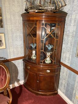 Rounded Corner display cabinet