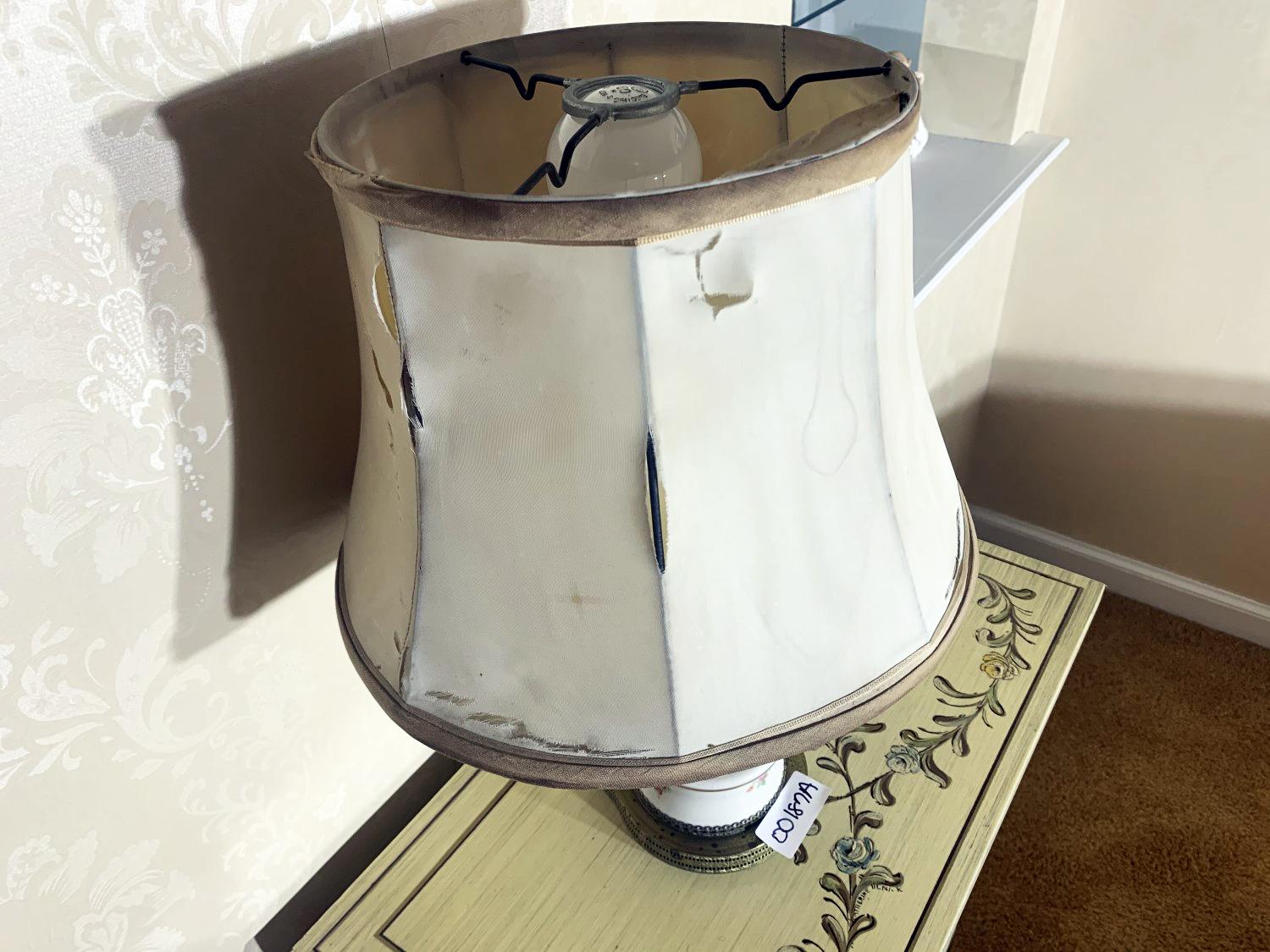 Vintage Lamp with ceramic base