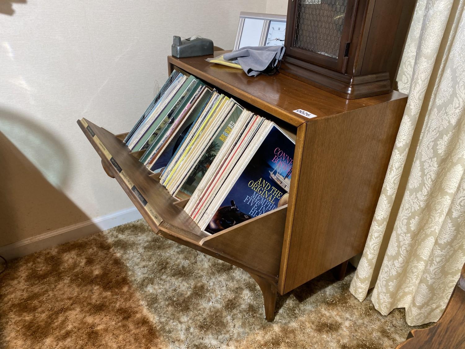 Very cool Mid Century Modern Record Cabinet w/records