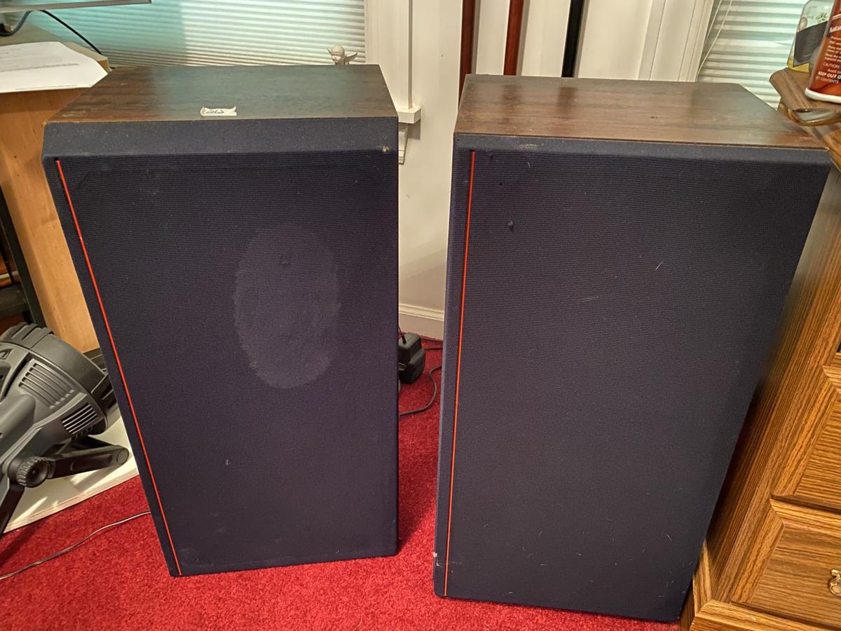 Pair of Vintage Sansui Speakers Model S-730