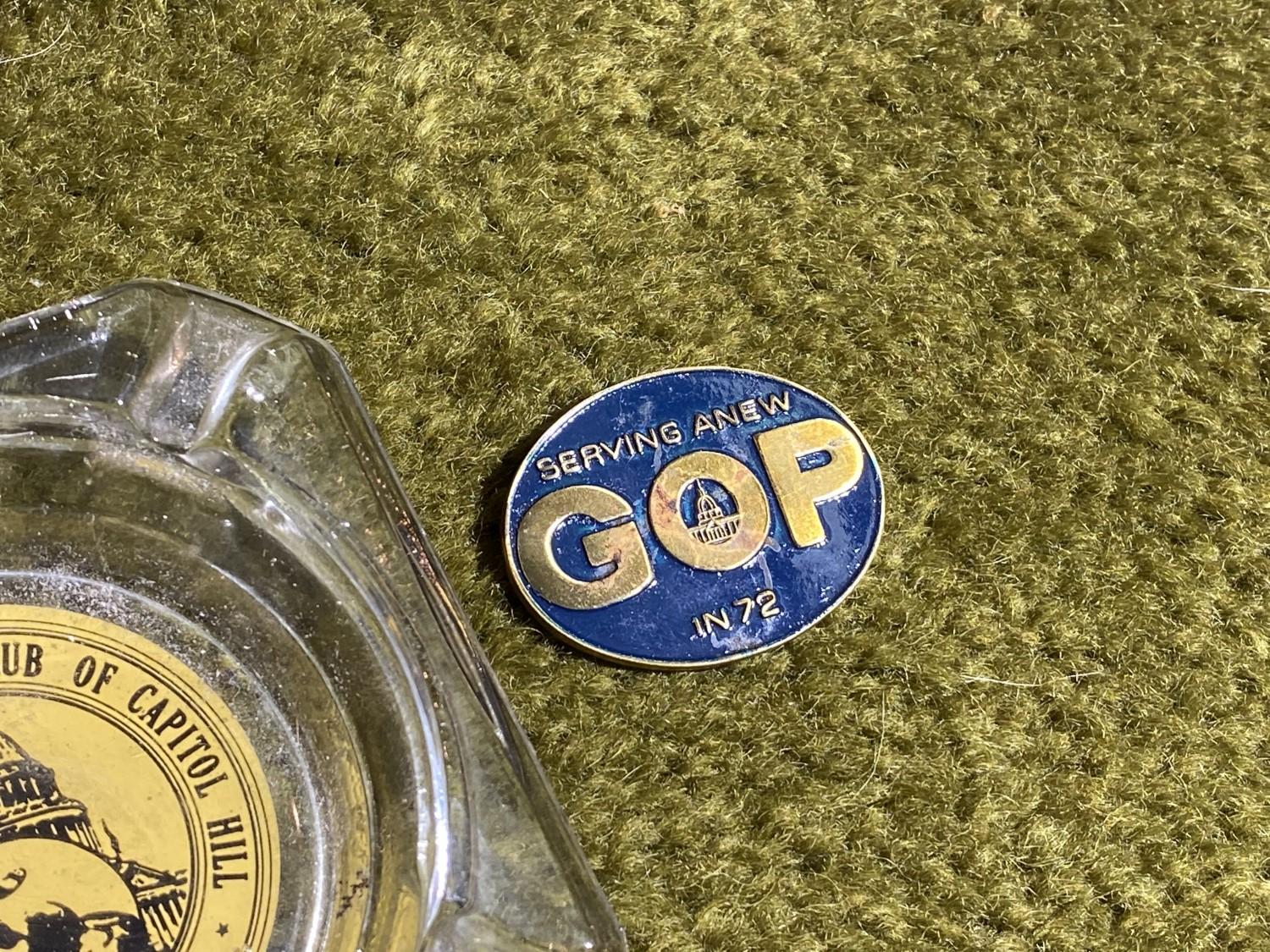 Republican Club Ashtray PLUS GOP in 72 Convention Pin