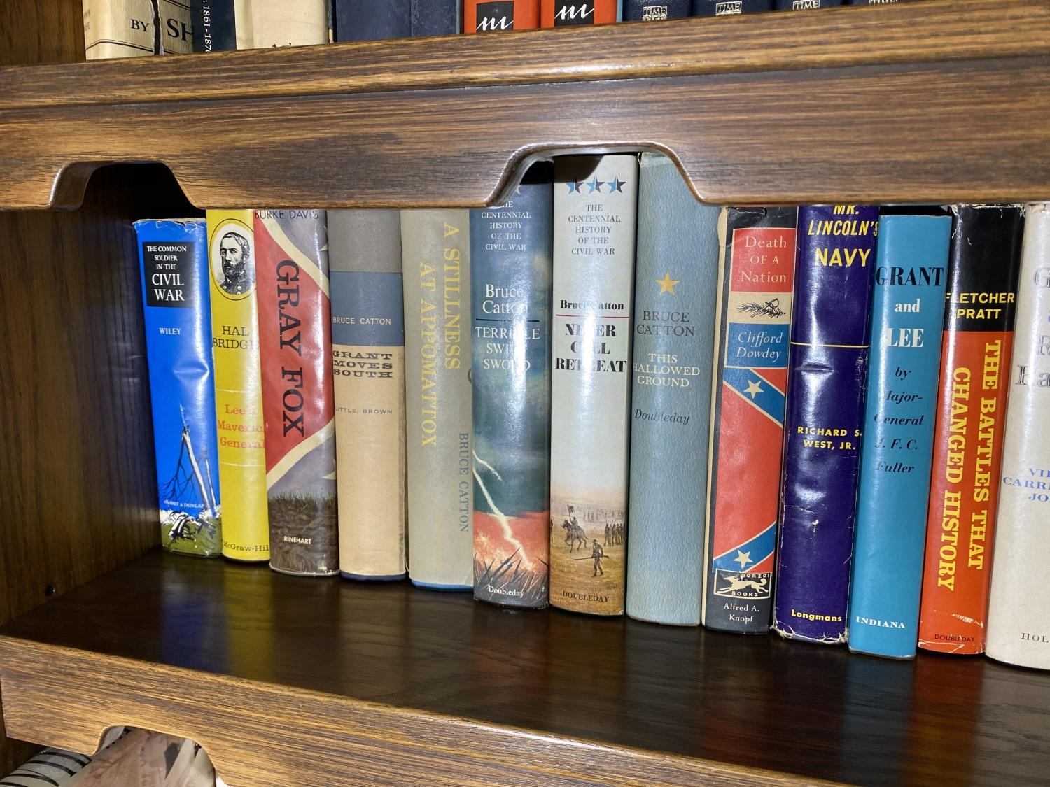 Entire bookshelf of mostly vintage Civil War books