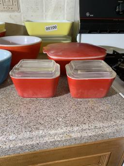 11 pieces of Pyrex