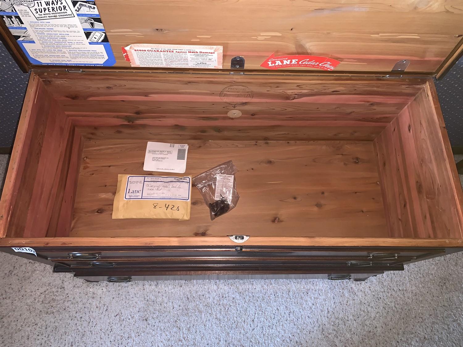 Lane Single Drawer Cedar Hope Chest