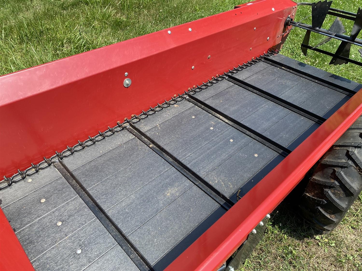 Millcreek Manure Spreader Model 77