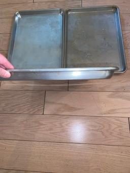 3 baking sheets