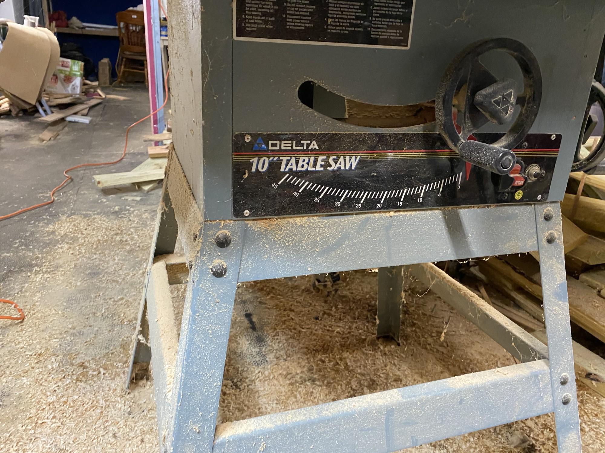 Delta 10" Table Saw with T Square Fence System